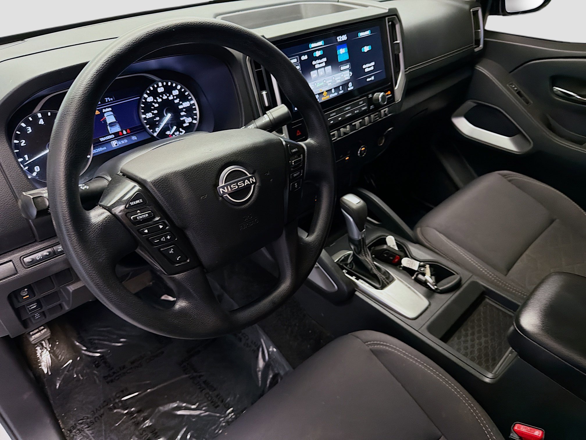 Used 2025 Nissan Frontier SV RWD image 7