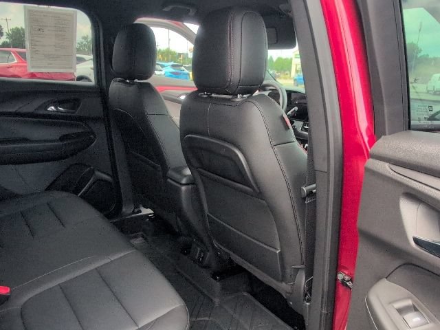 Used 2025 Chevrolet TrailBlazer RS w/ Convenience Package FWD image 41