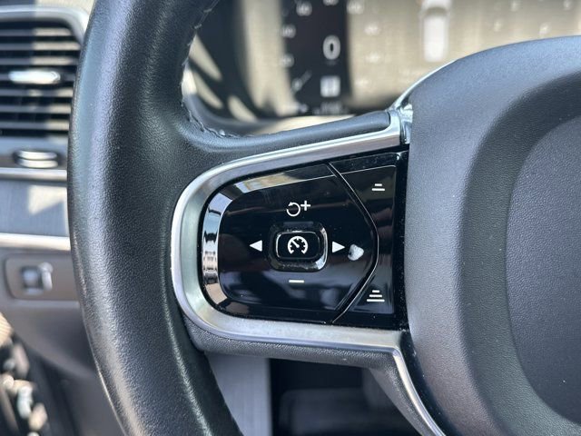 Used 2020 Volvo XC90 T5 Momentum w/ Protection Package Premier AWD/4WD image 28