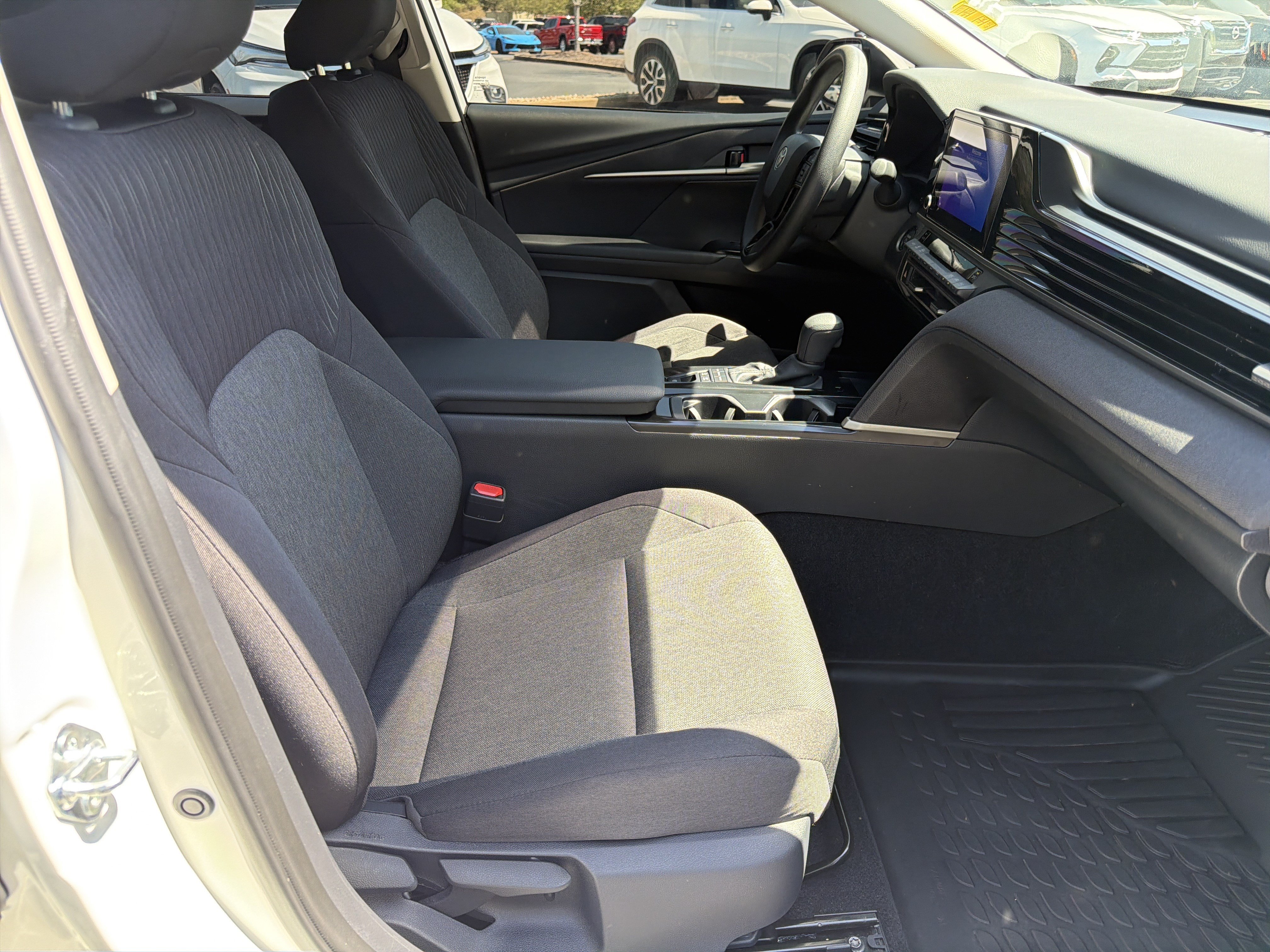 Used 2025 Toyota Camry LE FWD image 13