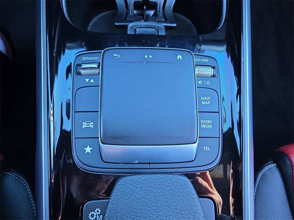 Certified 2022 Mercedes-Benz GLB 35 AMG 4MATIC image 25