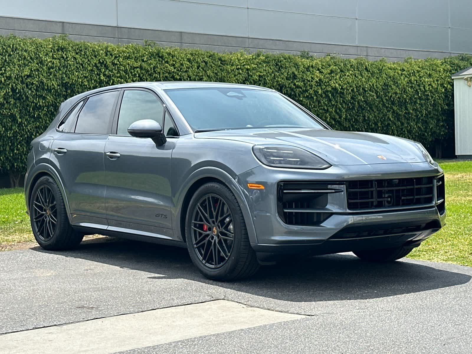 New 2026 Porsche Cayenne GTS AWD/4WD image 10