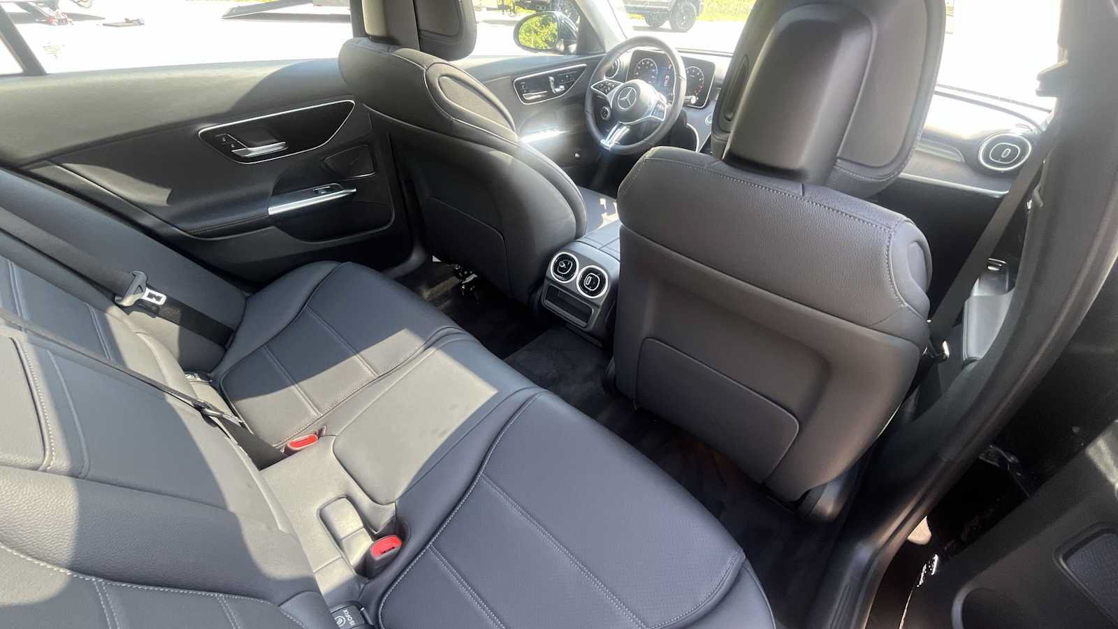 New 2026 Mercedes-Benz C 300 4MATIC Sedan image 11