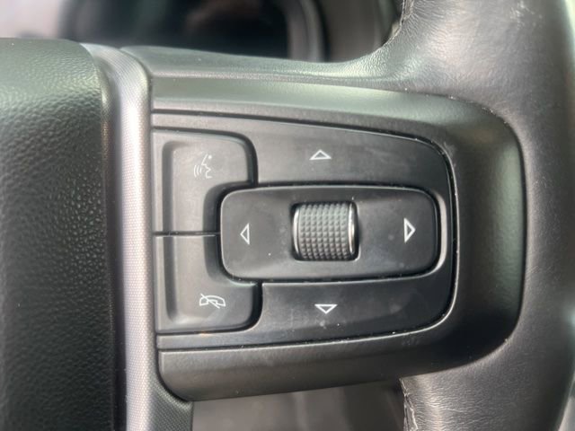 Used 2023 GMC Yukon XL SLT RWD image 11