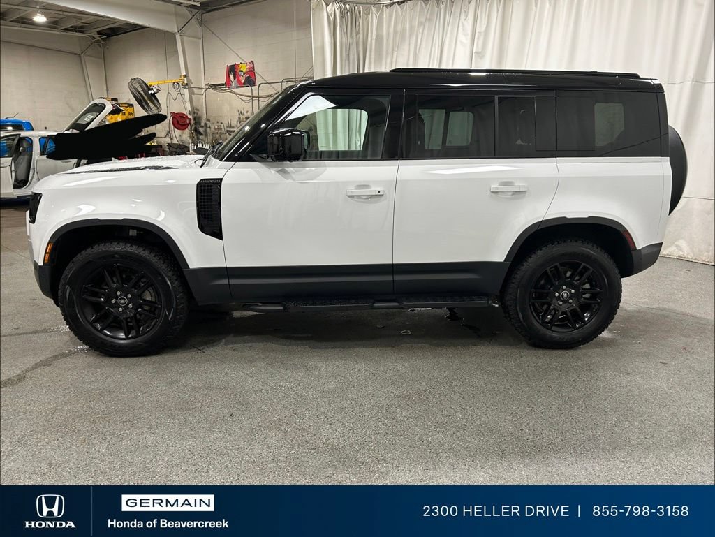 Used 2025 Land Rover Defender 110 S AWD/4WD image 5