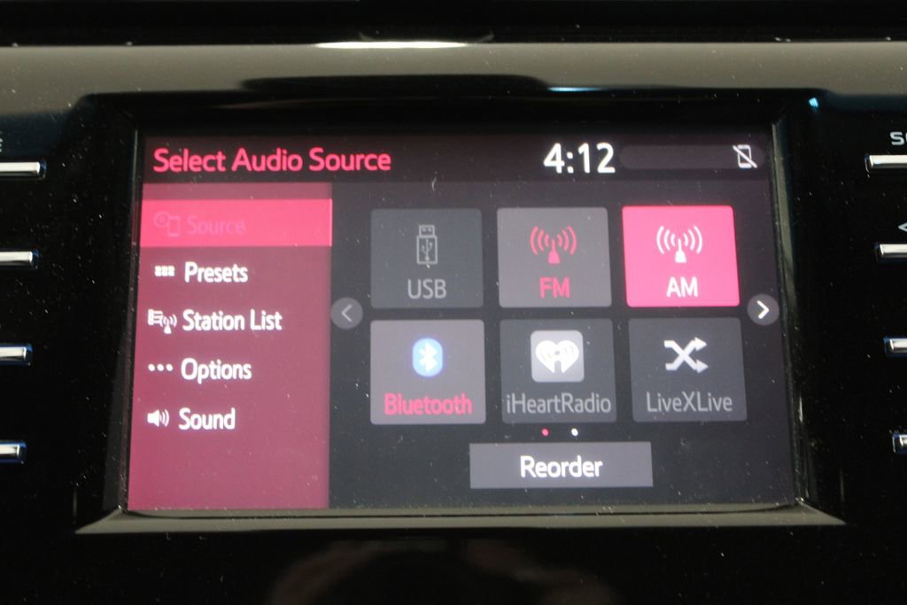 Used 2018 Toyota Camry SE image 24