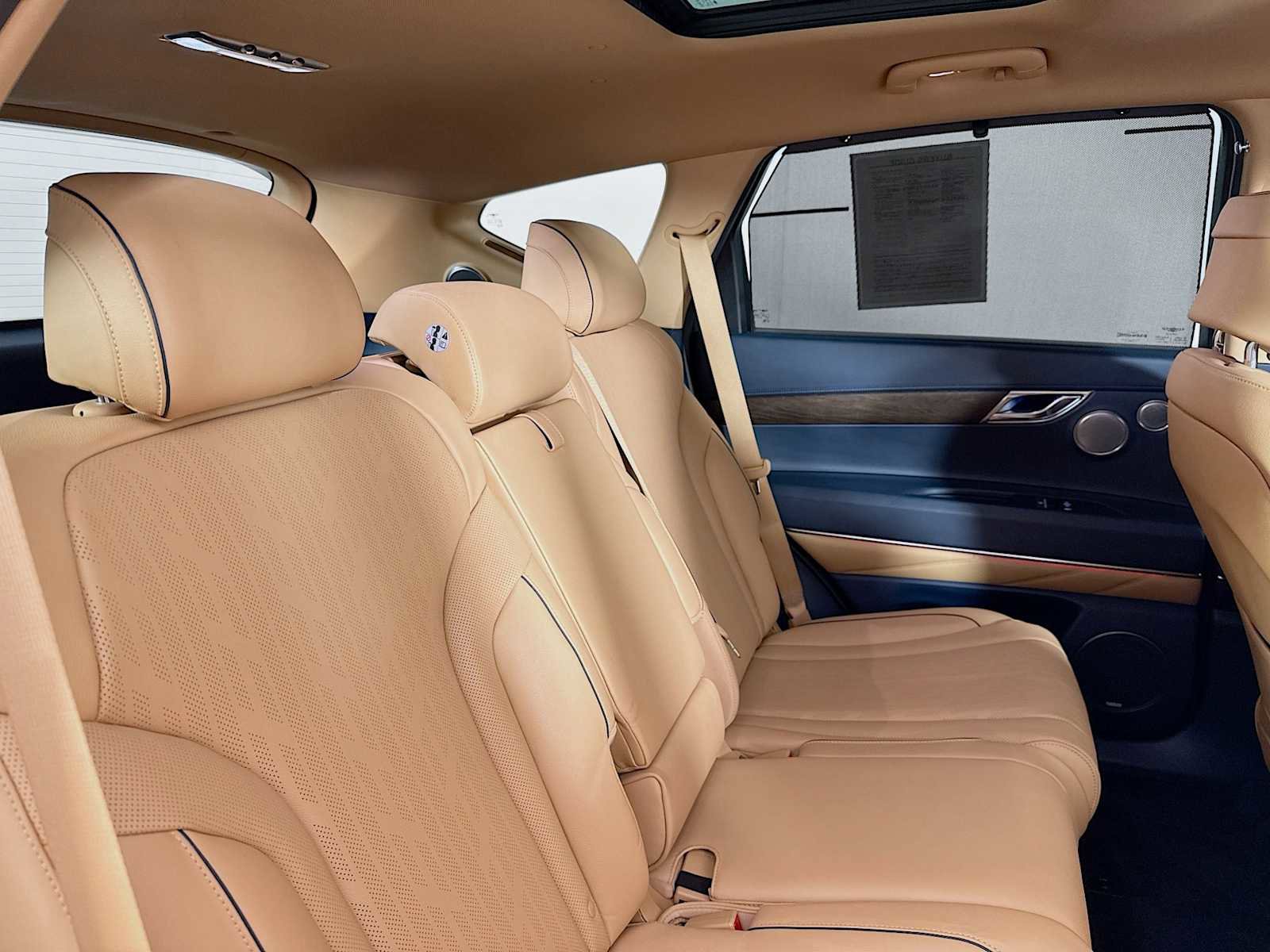 Used 2023 Genesis GV80 2.5T w/ Prestige Package image 27