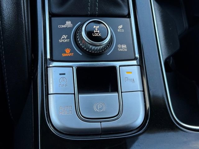 Used 2024 Kia Telluride EX w/ EX Captain's Chair Package image 23