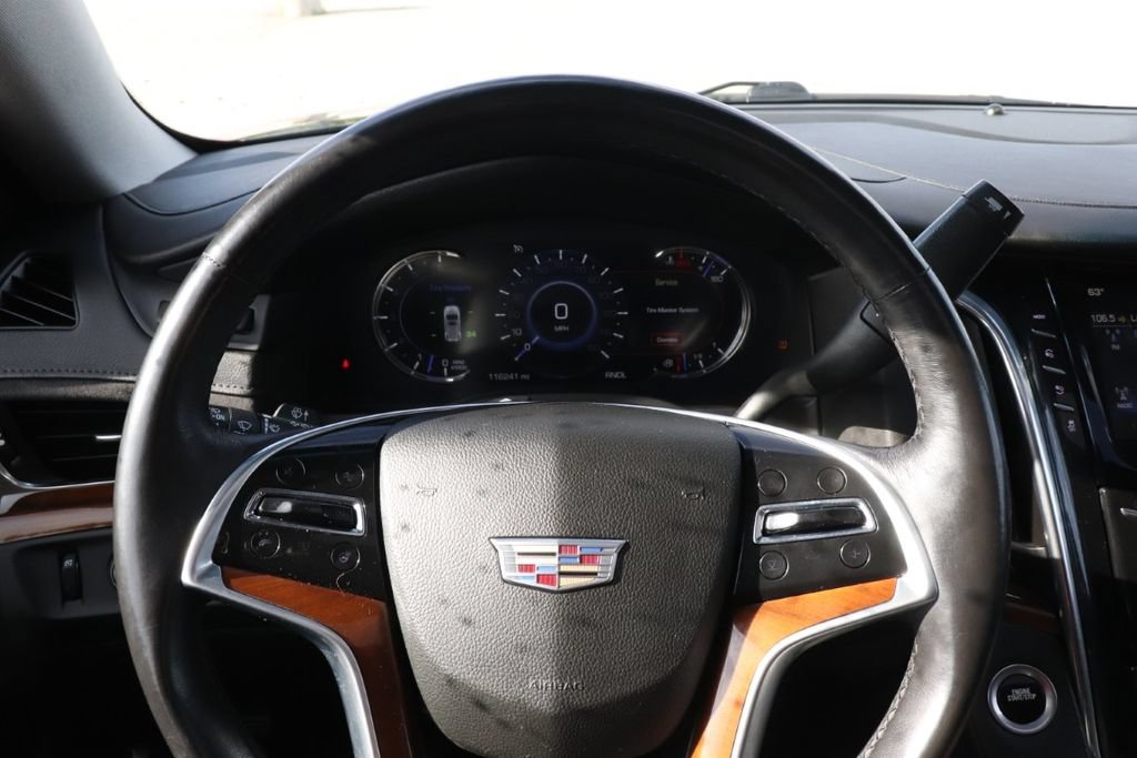 Used 2017 Cadillac Escalade Luxury AWD/4WD image 26