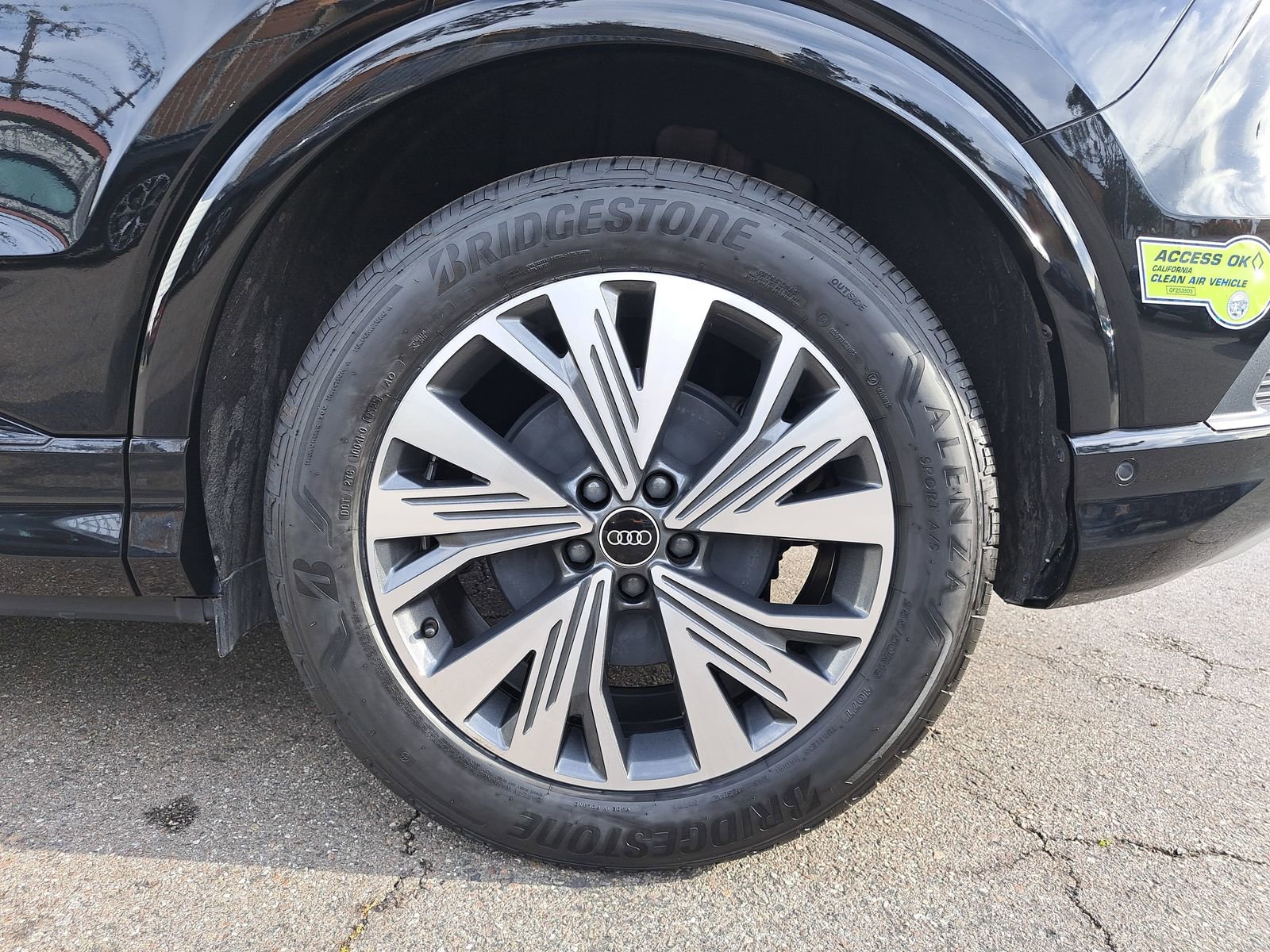 Certified 2023 Audi Q4 e-tron Premium Plus w/ Premium Plus image 37