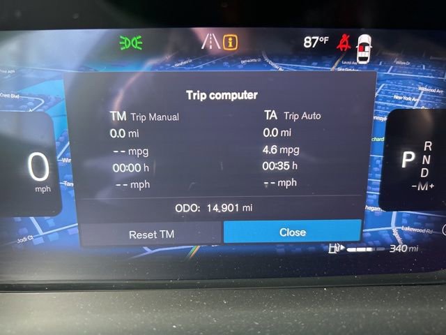 Certified 2025 Volvo XC60 B5 Plus image 21