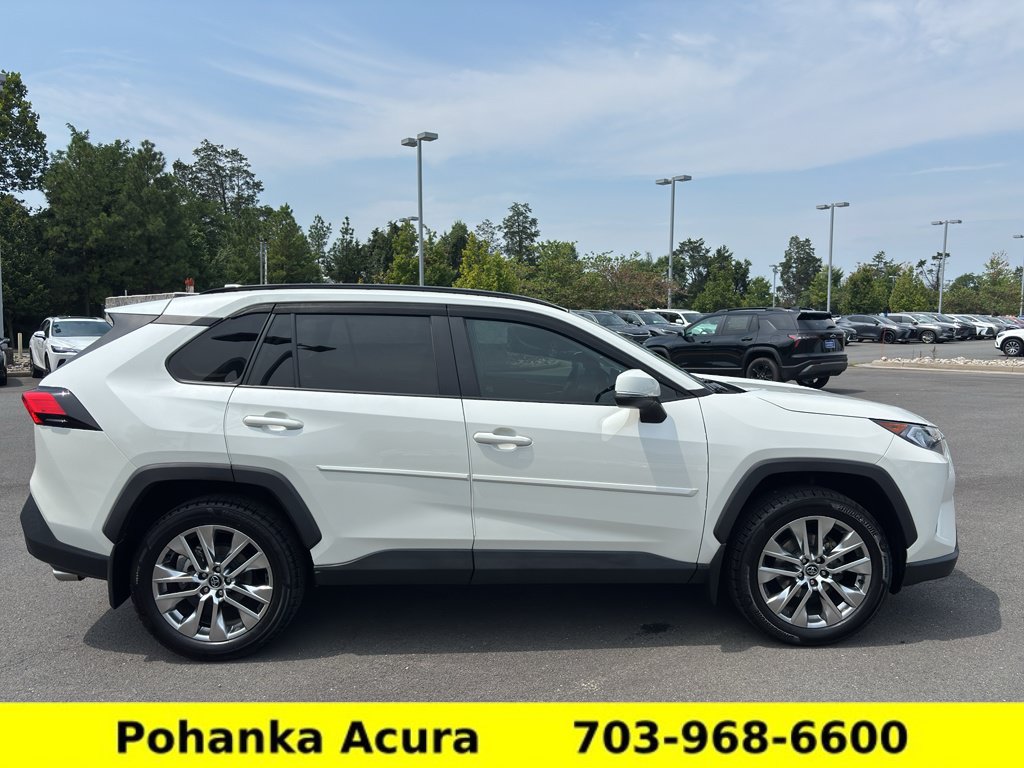 Used 2021 Toyota RAV4 XLE Premium AWD/4WD image 8