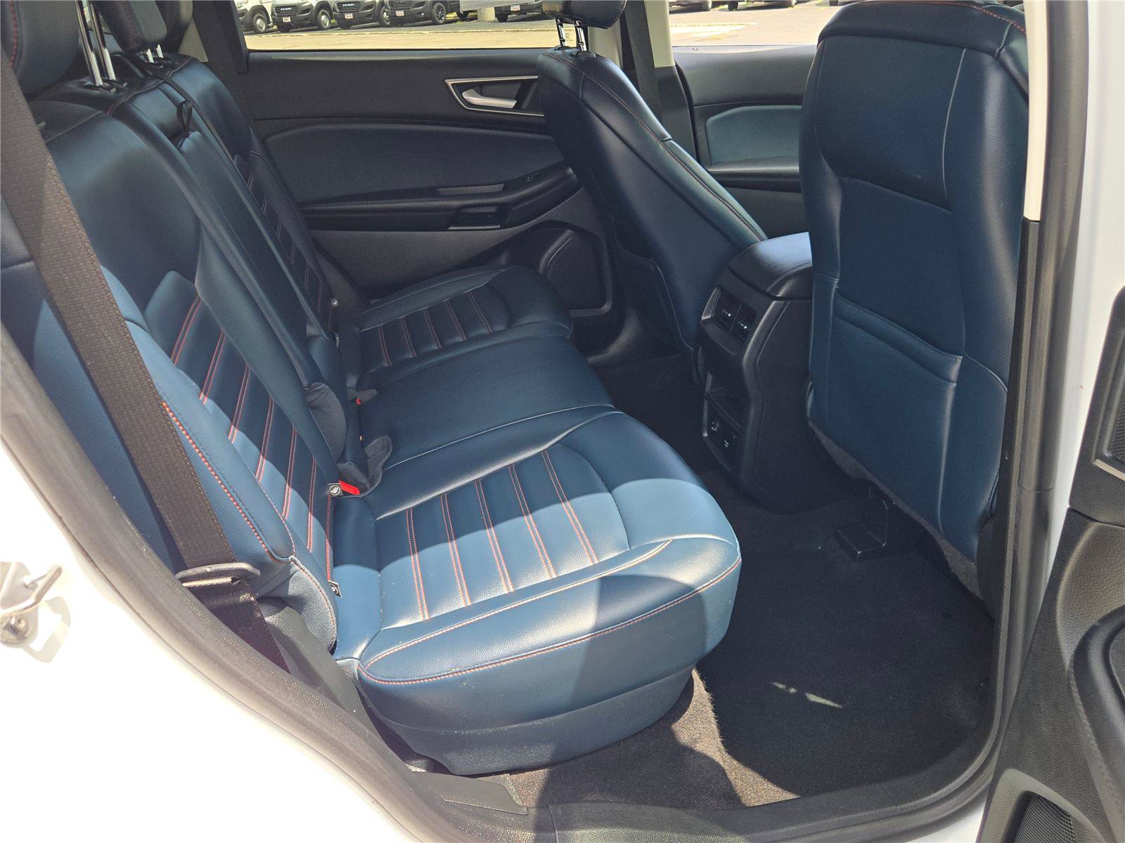 Used 2022 Ford Edge SEL w/ Sport Appearance Package AWD/4WD image 19