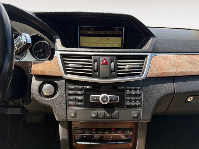 Used 2012 Mercedes-Benz E 350 4MATIC Sedan image 8