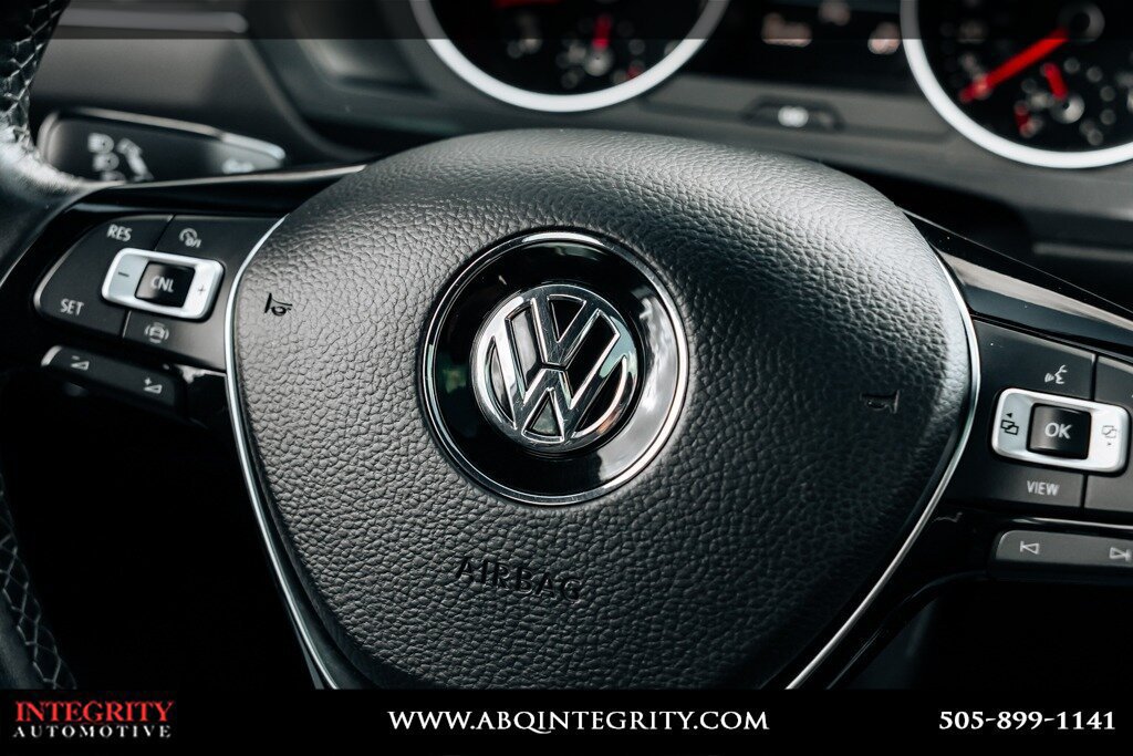Used 2020 Volkswagen Tiguan SE R-Line AWD/4WD image 24