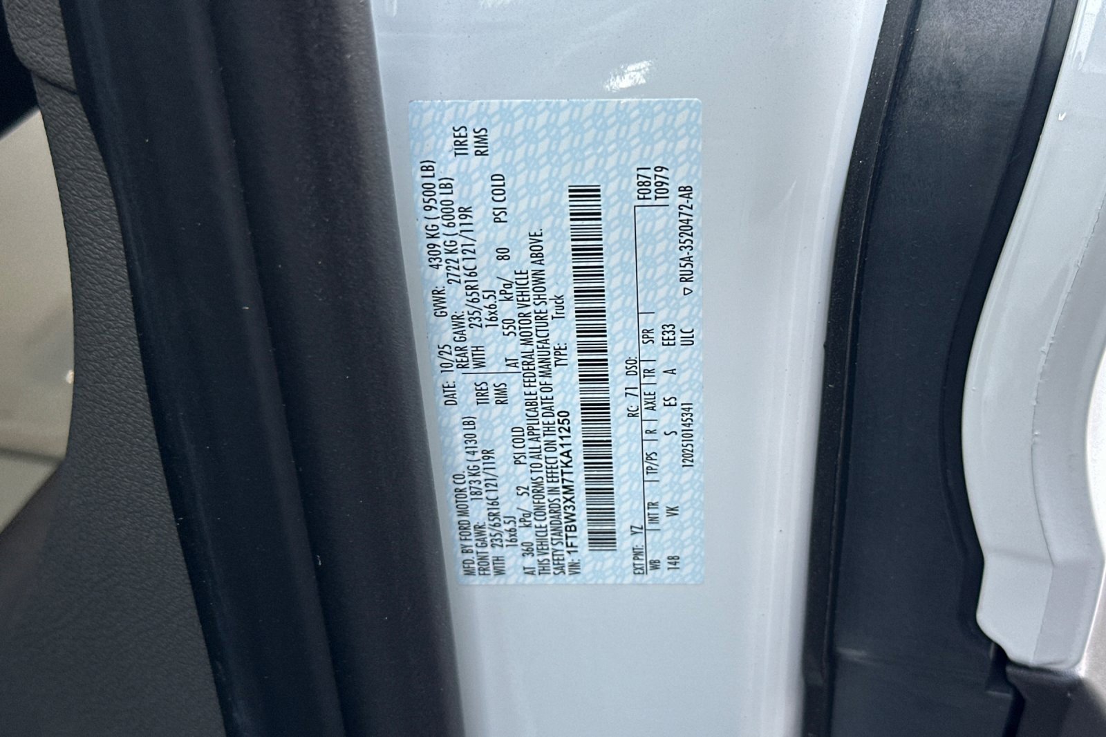 New 2026 Ford E-Transit 148 High Roof Extended image 26