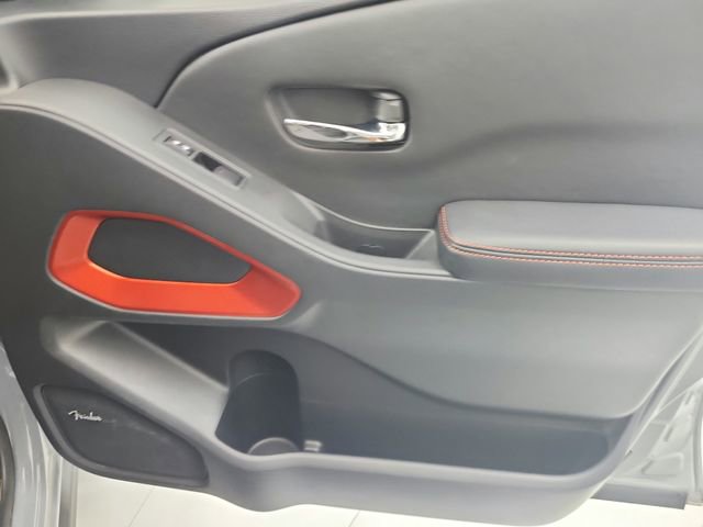 Used 2025 Nissan Frontier PRO-4X w/ Pro Convenience Package image 38