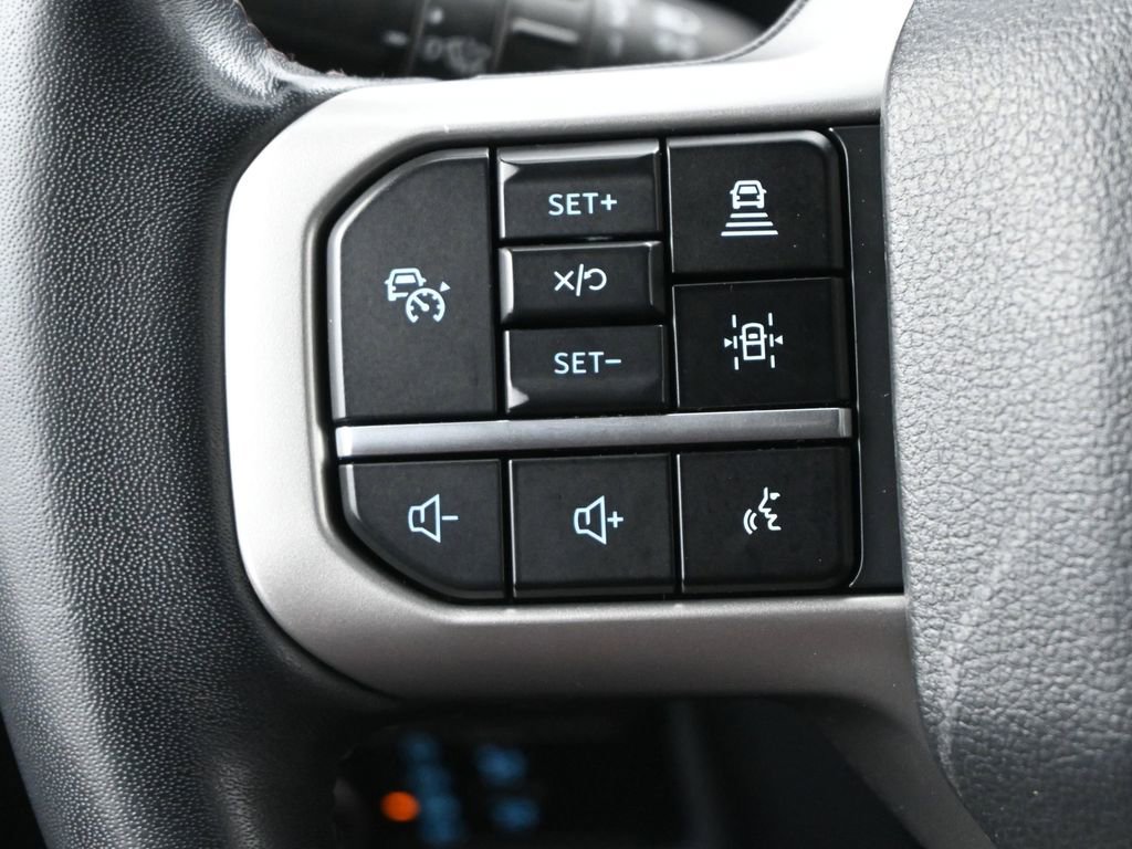 Used 2024 Ford Expedition Limited AWD/4WD image 7