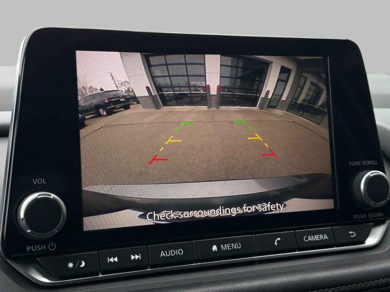 Used 2024 Nissan Rogue SV image 35