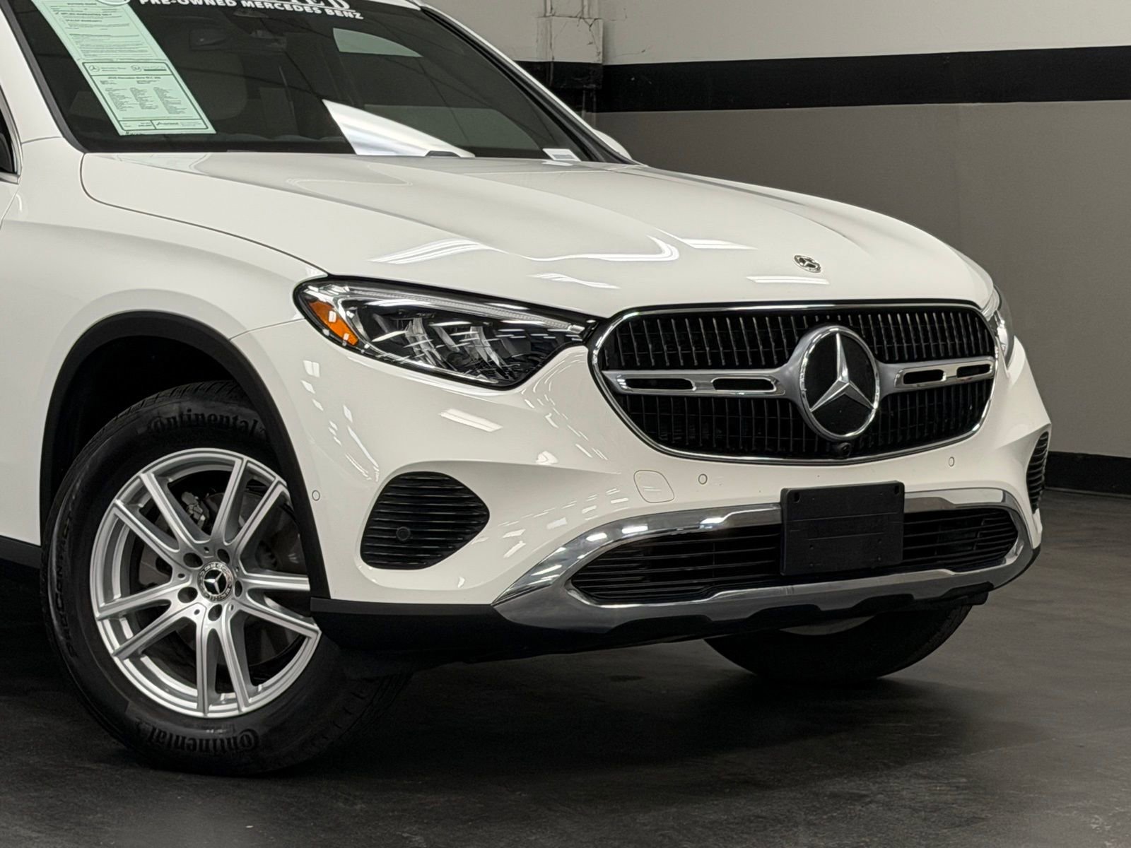 Used 2025 Mercedes-Benz GLC 300 image 3