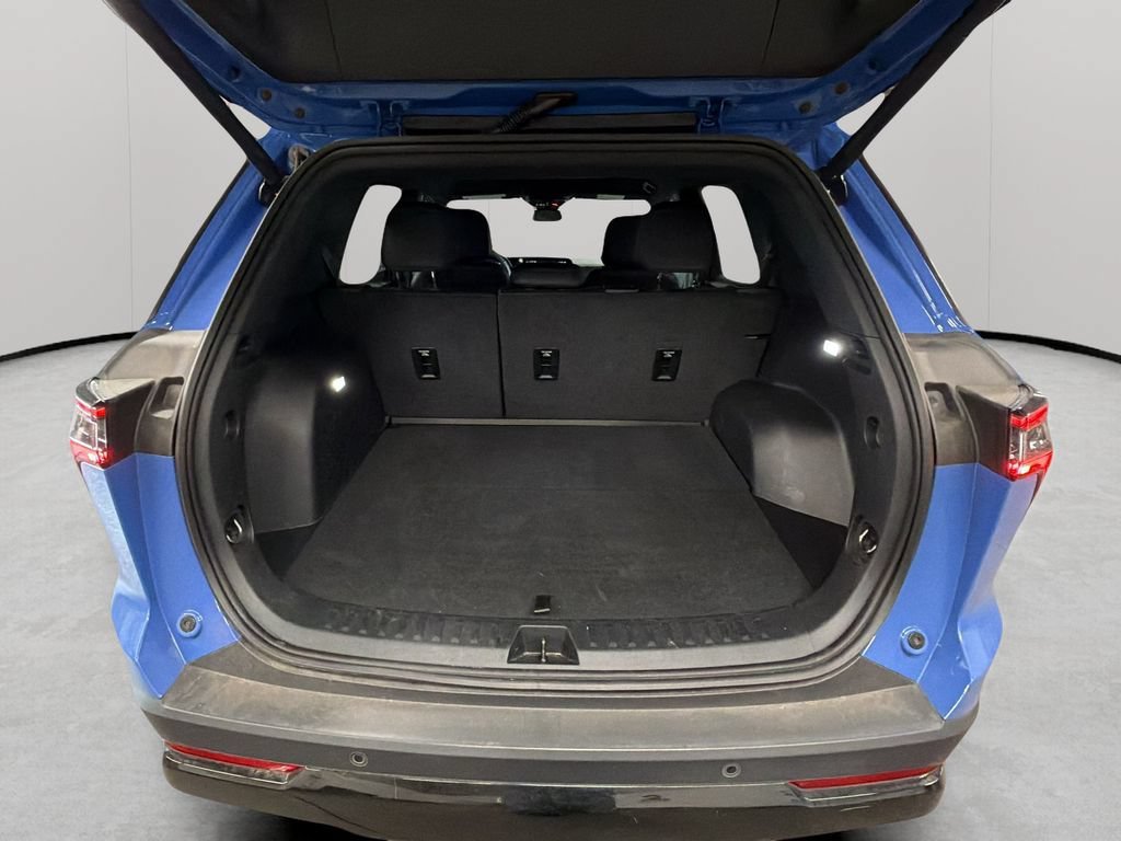 Used 2026 Chevrolet Equinox RS AWD/4WD image 37