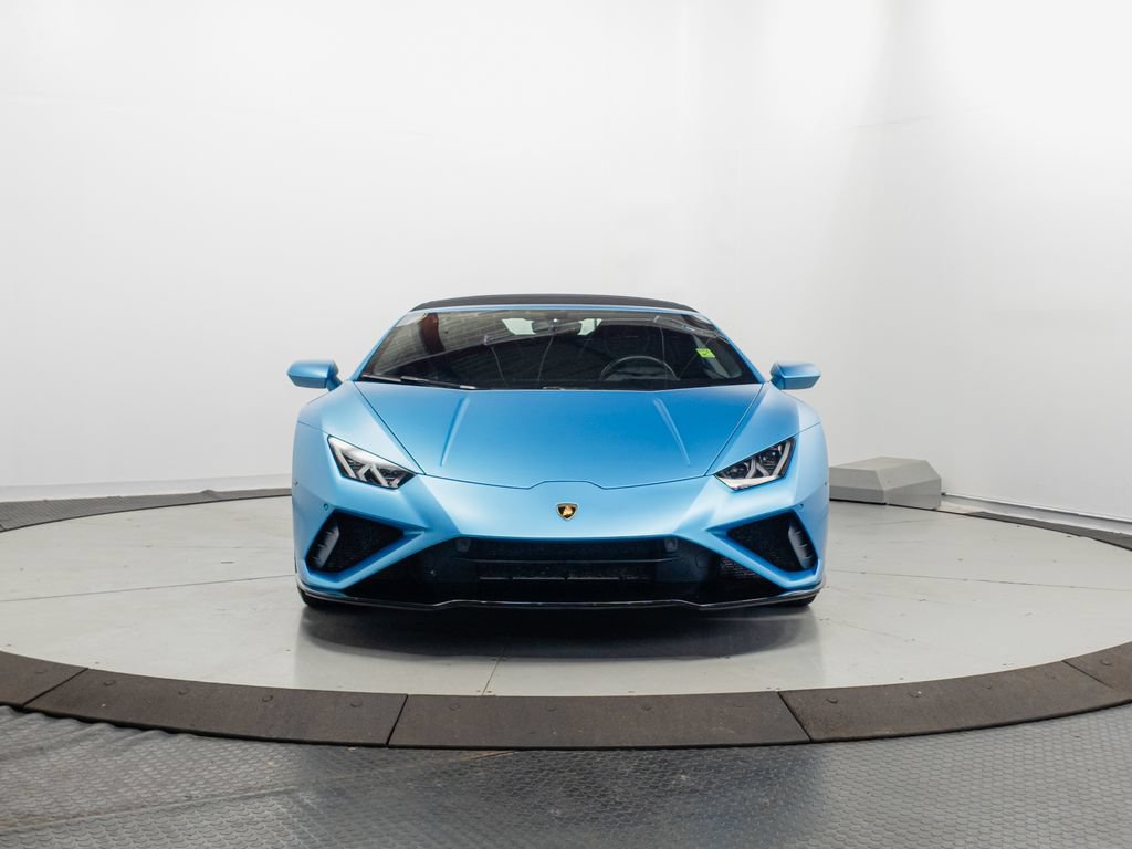Used 2022 Lamborghini Huracan EVO RWD image 2