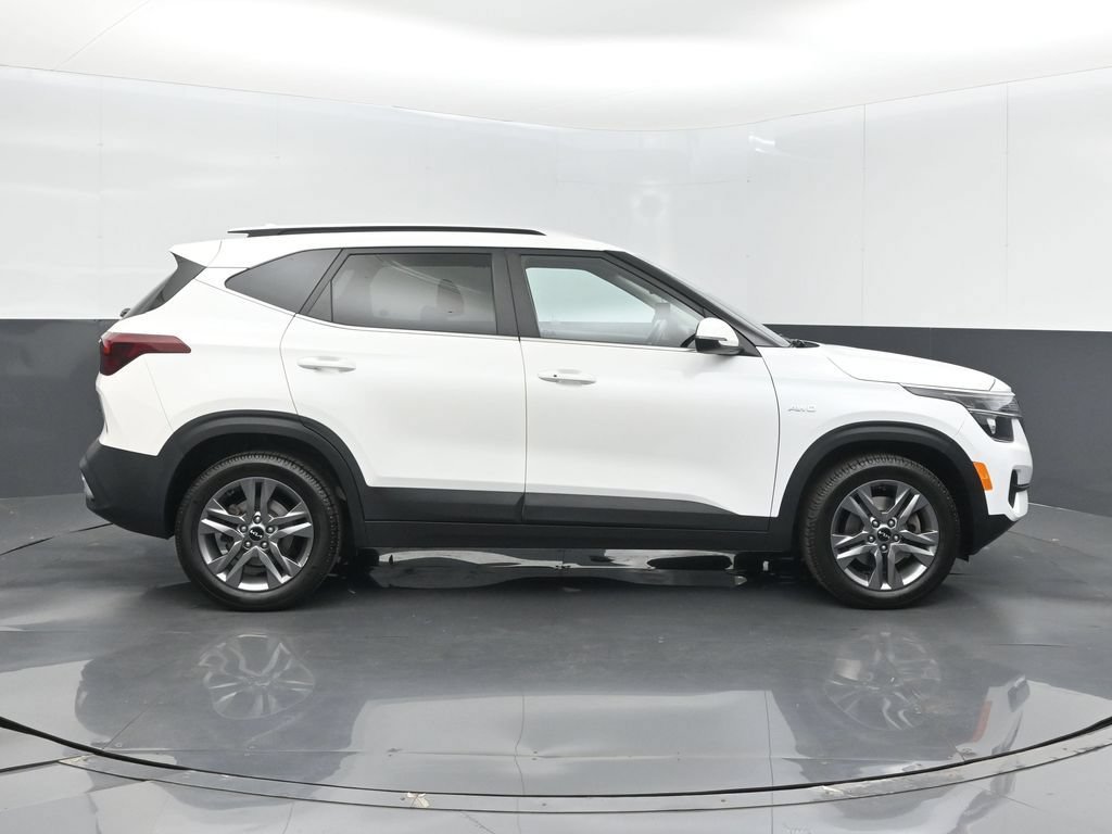 Used 2022 Kia Seltos S AWD/4WD image 5
