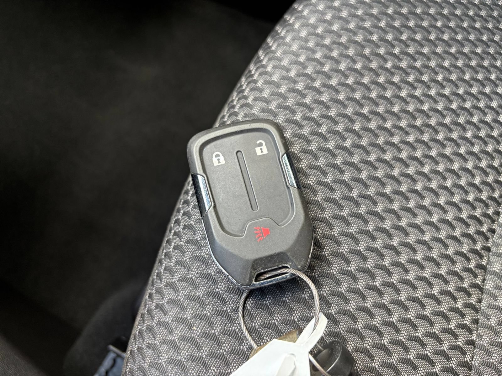 Used 2024 GMC Terrain SLE FWD image 31