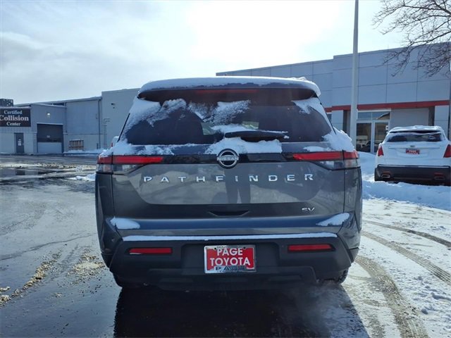 Used 2024 Nissan Pathfinder SV image 6