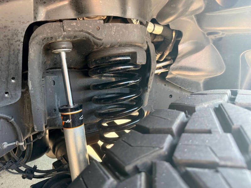 Used 2024 RAM 2500 Laramie w/ Night Edition image 15