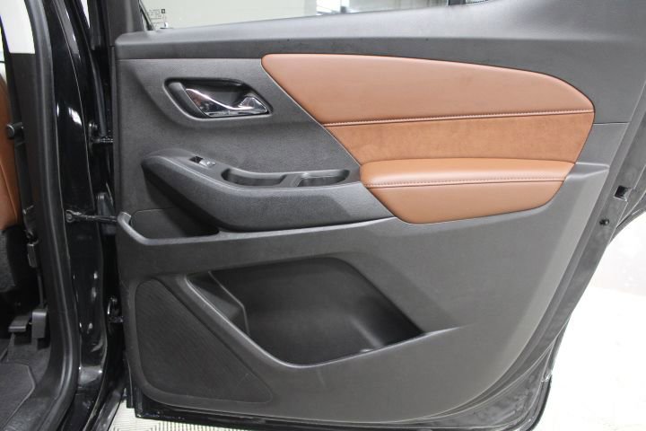 Used 2019 Chevrolet Traverse High Country w/ LPO, Cargo Package image 31