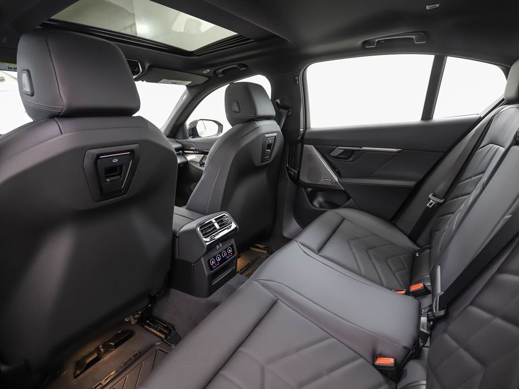 New 2026 BMW 530i xDrive w/ M Sport Package image 21