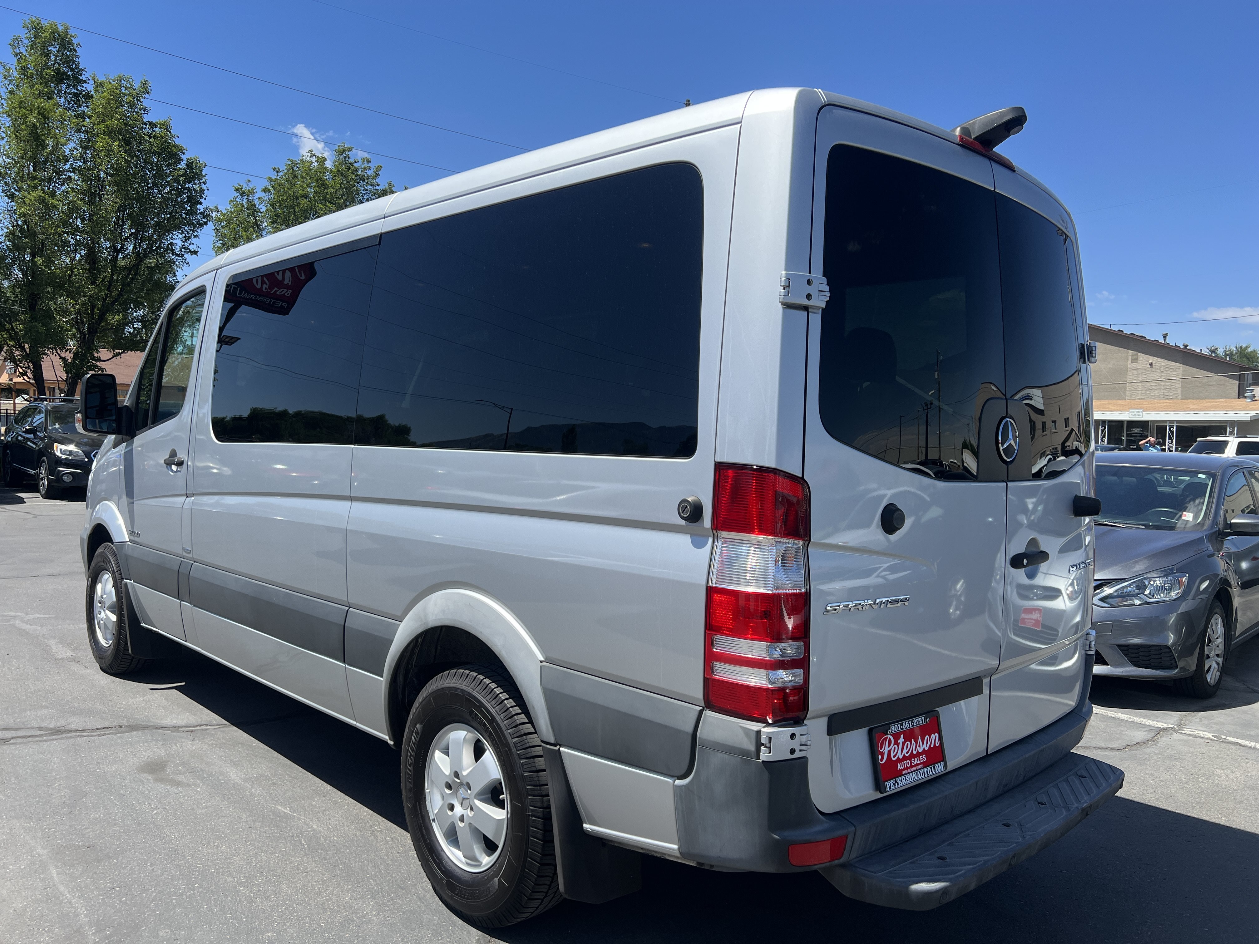 Used 2014 Mercedes-Benz Sprinter 2500 image 8