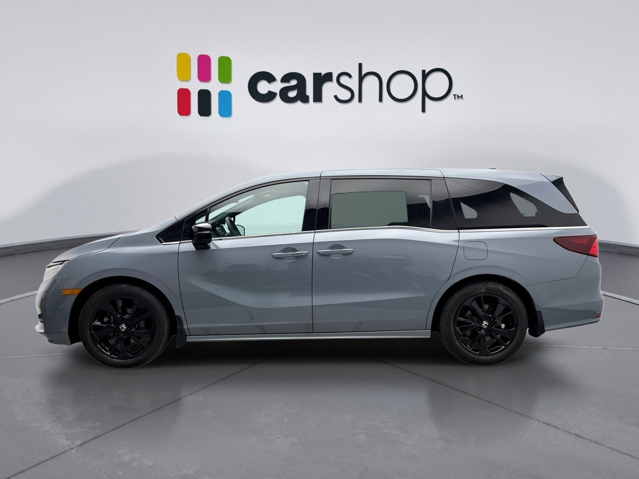Used 2023 Honda Odyssey Sport image 2