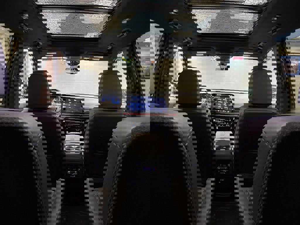 New 2026 Chevrolet Traverse Z71 w/ LPO, Floor Liner Package image 24