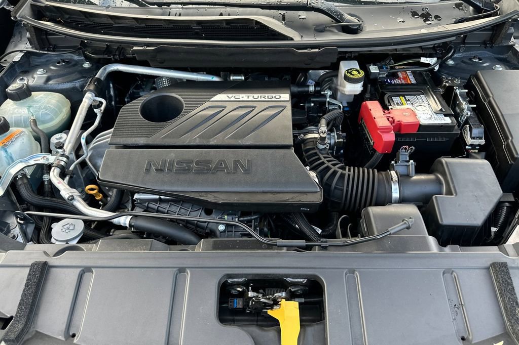 Used 2023 Nissan Rogue S image 20