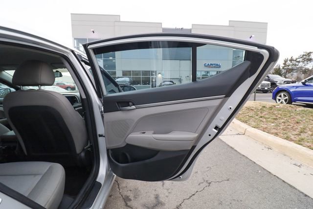 Used 2017 Hyundai Elantra SE FWD image 42