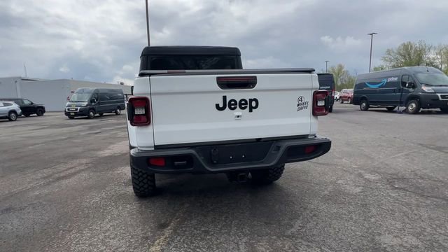 Used 2025 Jeep Gladiator Sport AWD/4WD image 7