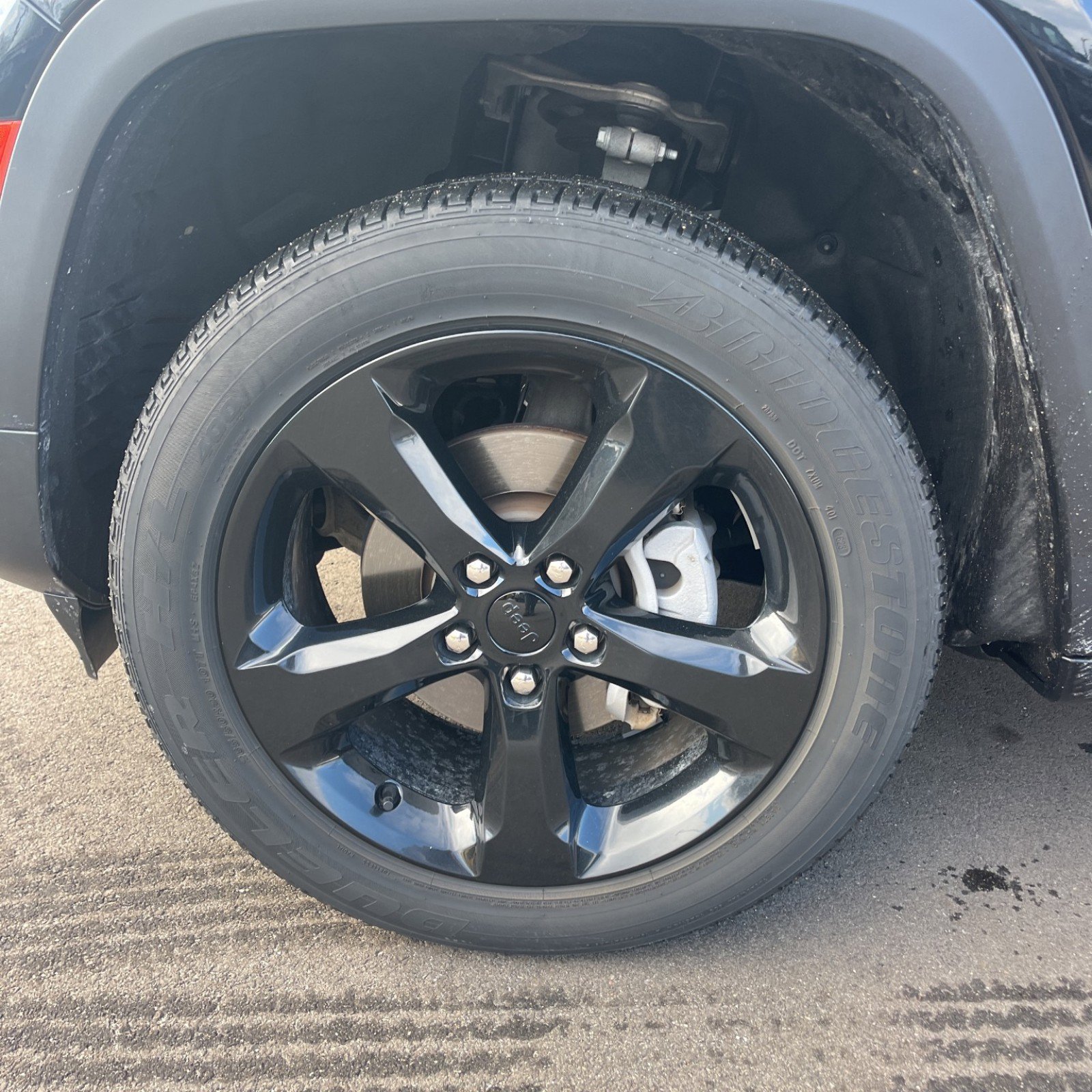 Used 2023 Jeep Grand Cherokee Altitude image 9