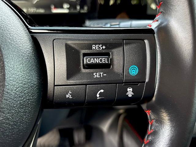 Certified 2025 Nissan Kicks SR FWD image 18