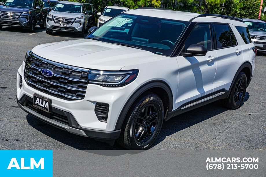 Used 2025 Ford Explorer Active RWD image 14
