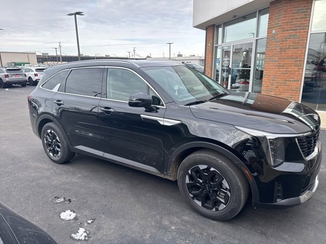 Used 2024 Kia Sorento S w/ Panoramic Sunroof Package image 6