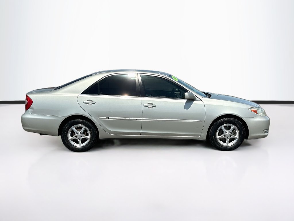 Used 2004 Toyota Camry LE FWD image 4