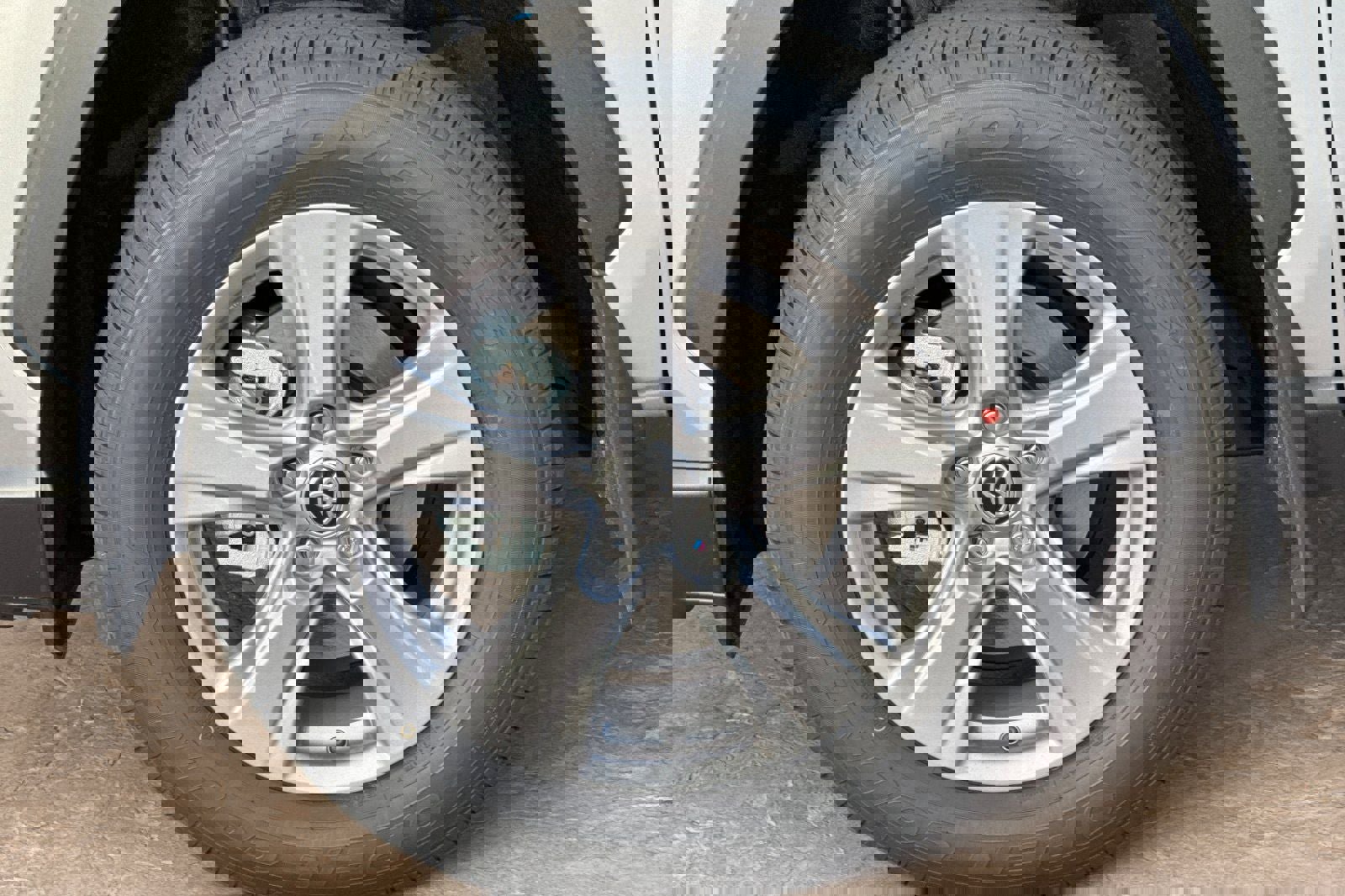 New 2025 Toyota RAV4 XLE image 33