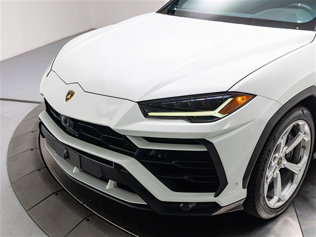 Used 2020 Lamborghini Urus AWD/4WD image 9