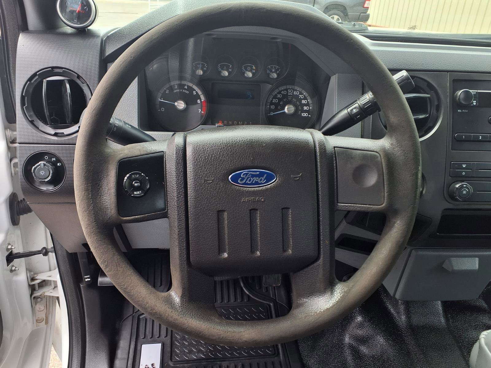 Used 2014 Ford F250 XL RWD image 4