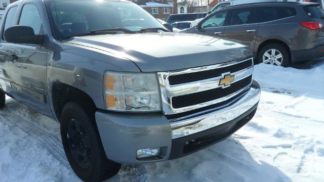 Used 2008 Chevrolet Silverado 1500 LT w/ Power Pack Plus AWD/4WD image 27