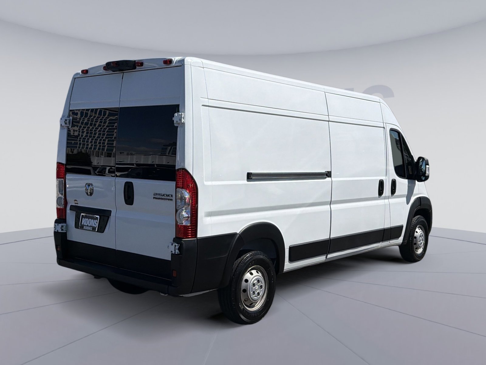 Used 2023 RAM ProMaster 2500 image 7