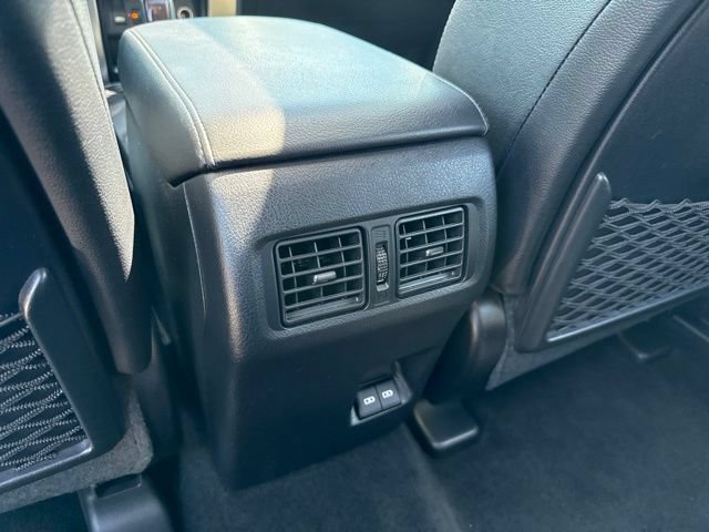 Used 2024 Toyota 4Runner Limited AWD/4WD image 18