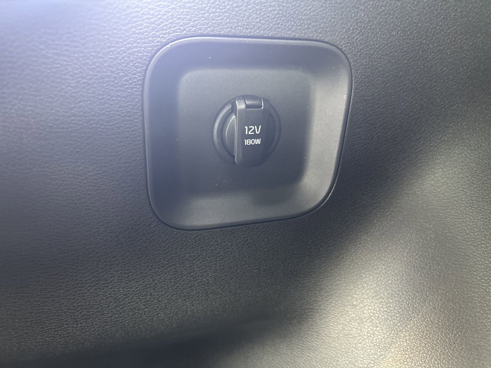 New 2026 Kia Sportage EX w/ EX Panorama Roof Package image 10